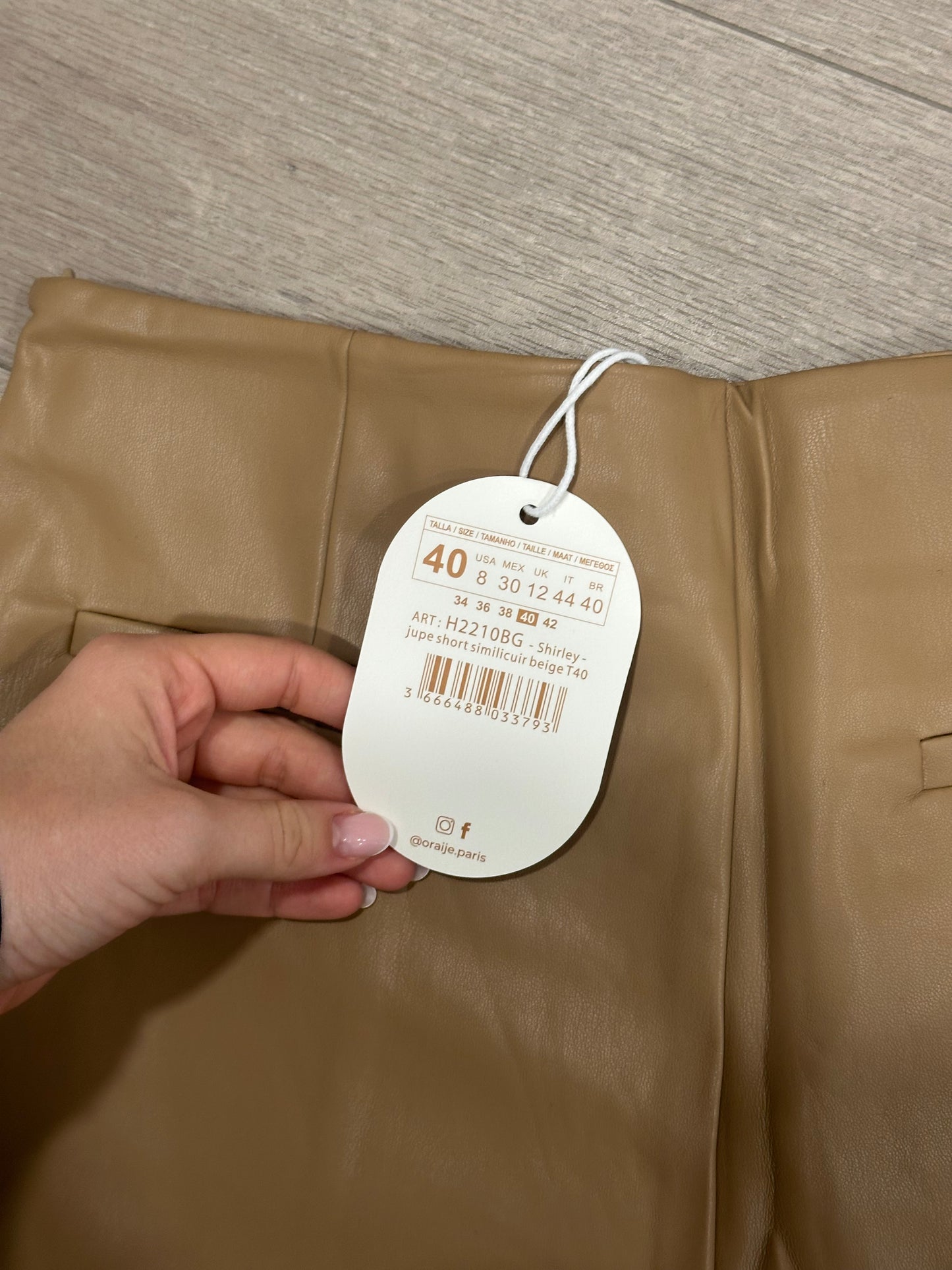 SHORT MARRON - taille 40 (erreur fournisseur, aucun défaut)