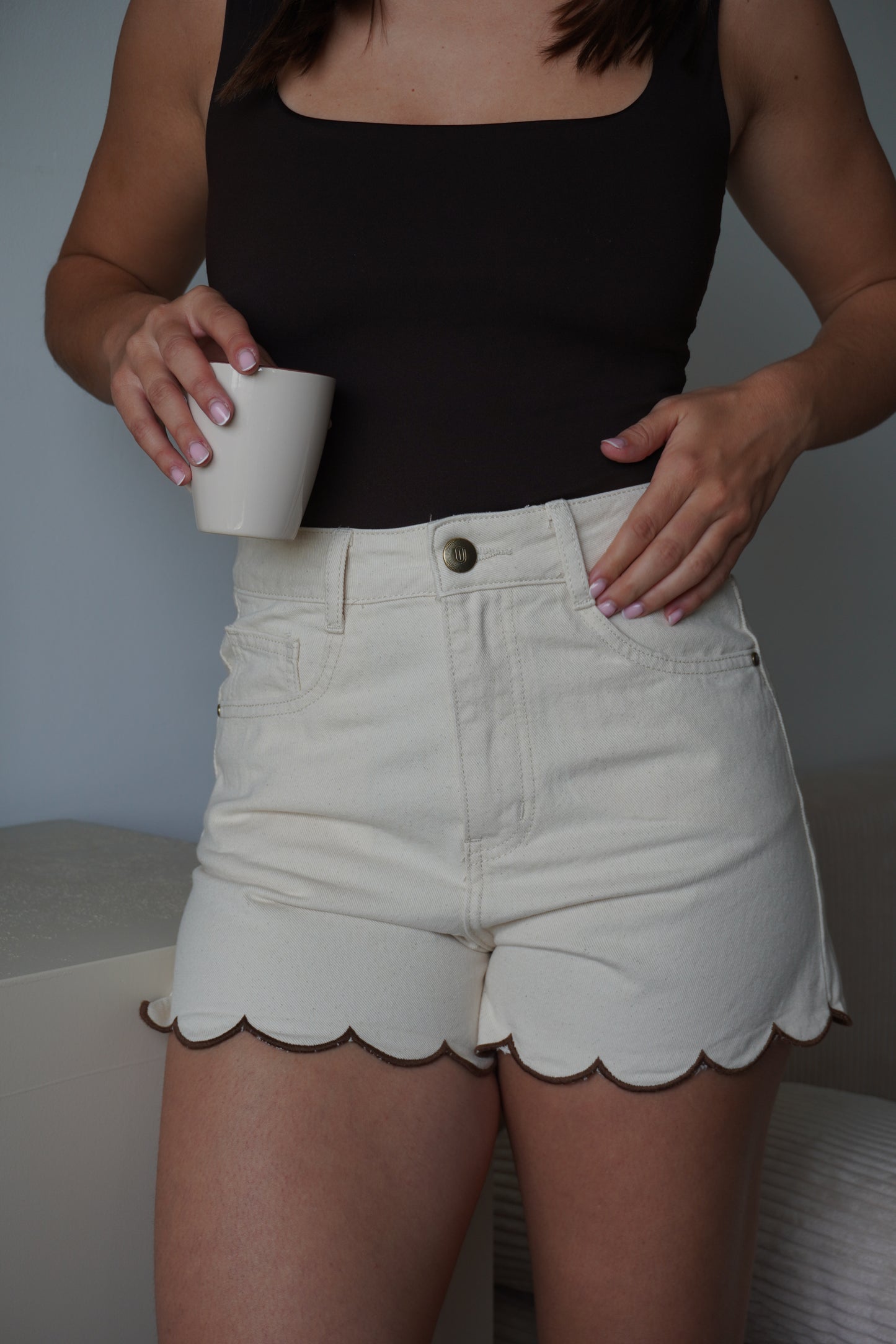 SHORT SARAH