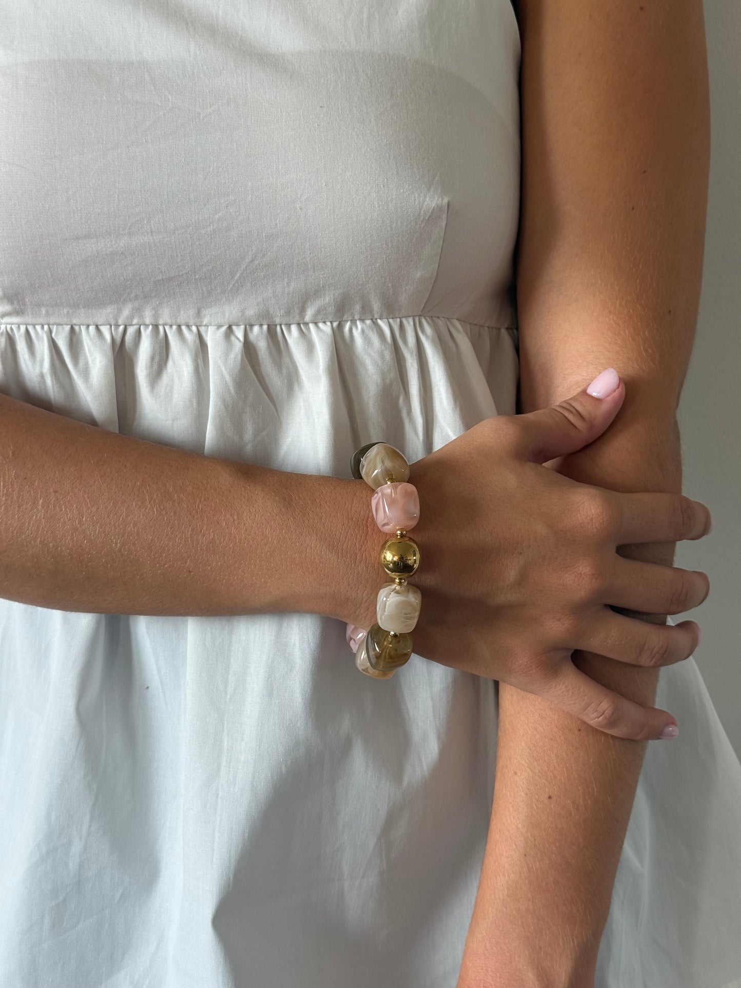 BRACELET RESINE ROSE