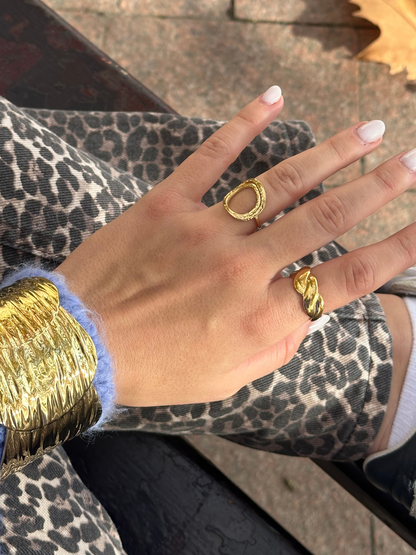 BAGUE TORSADÉE - dorée