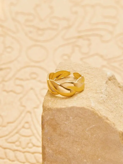 BAGUE TORSADÉE - dorée