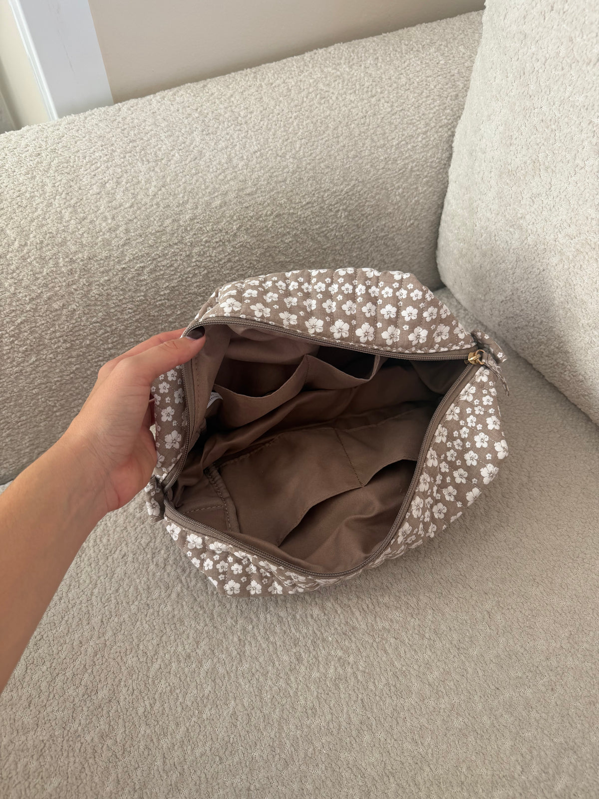 TROUSSE DE TOILETTE FLEUR TAUPE XL