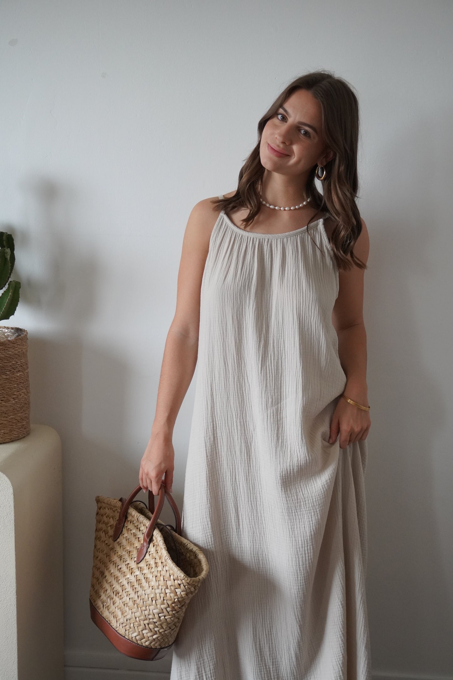 ROBE ISA BEIGE (grande)